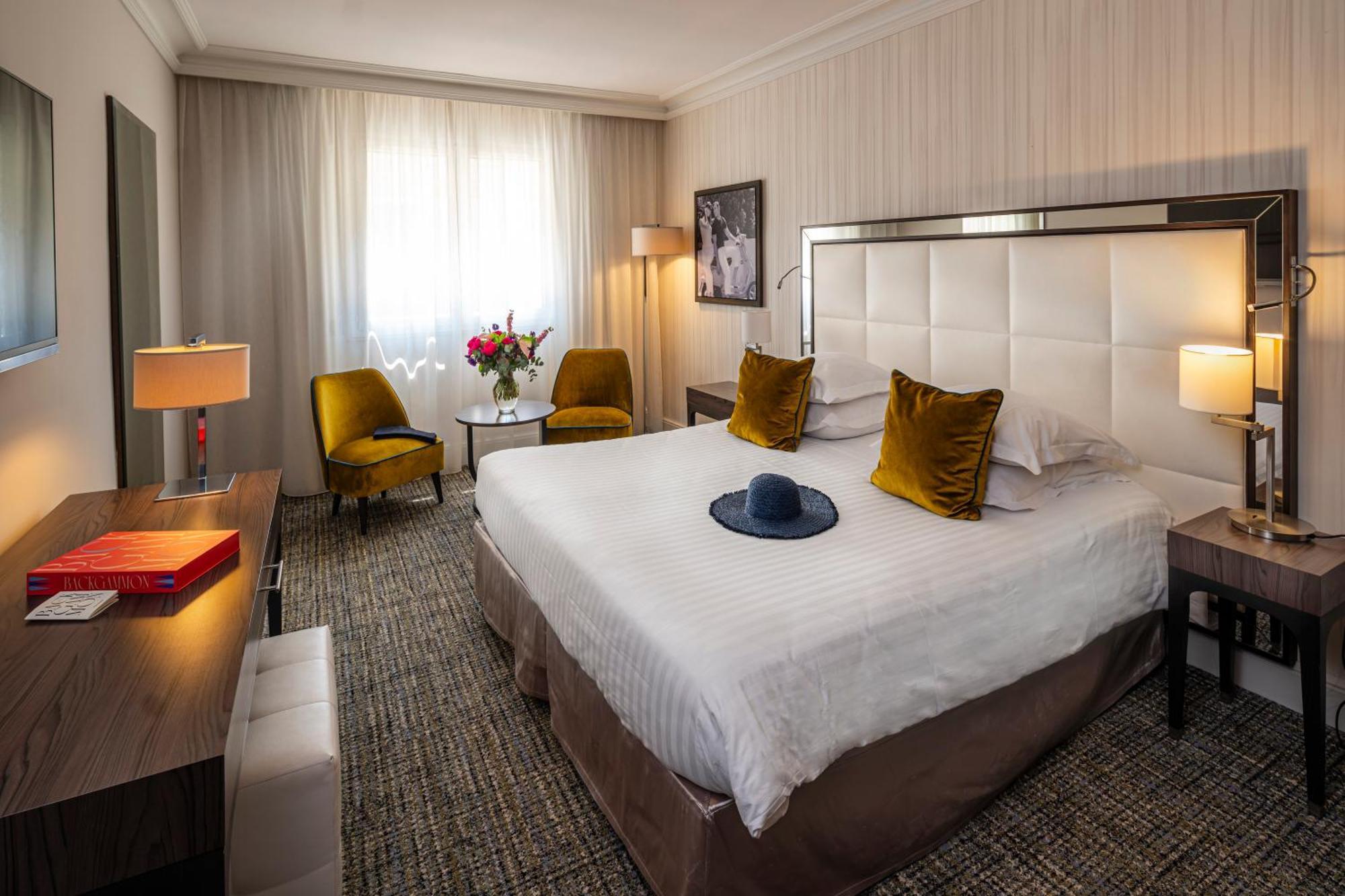 Hotel Le Canberra Cannes Exterior foto